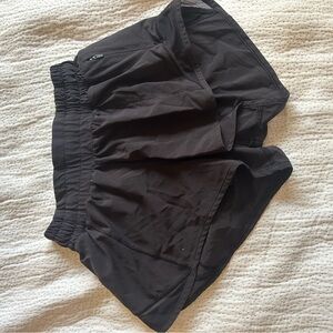 Lululemon Hotty Hot 2.5” Low Rise Shorts